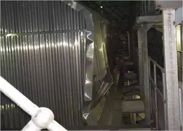 某电厂#4炉点炉过程中爆燃