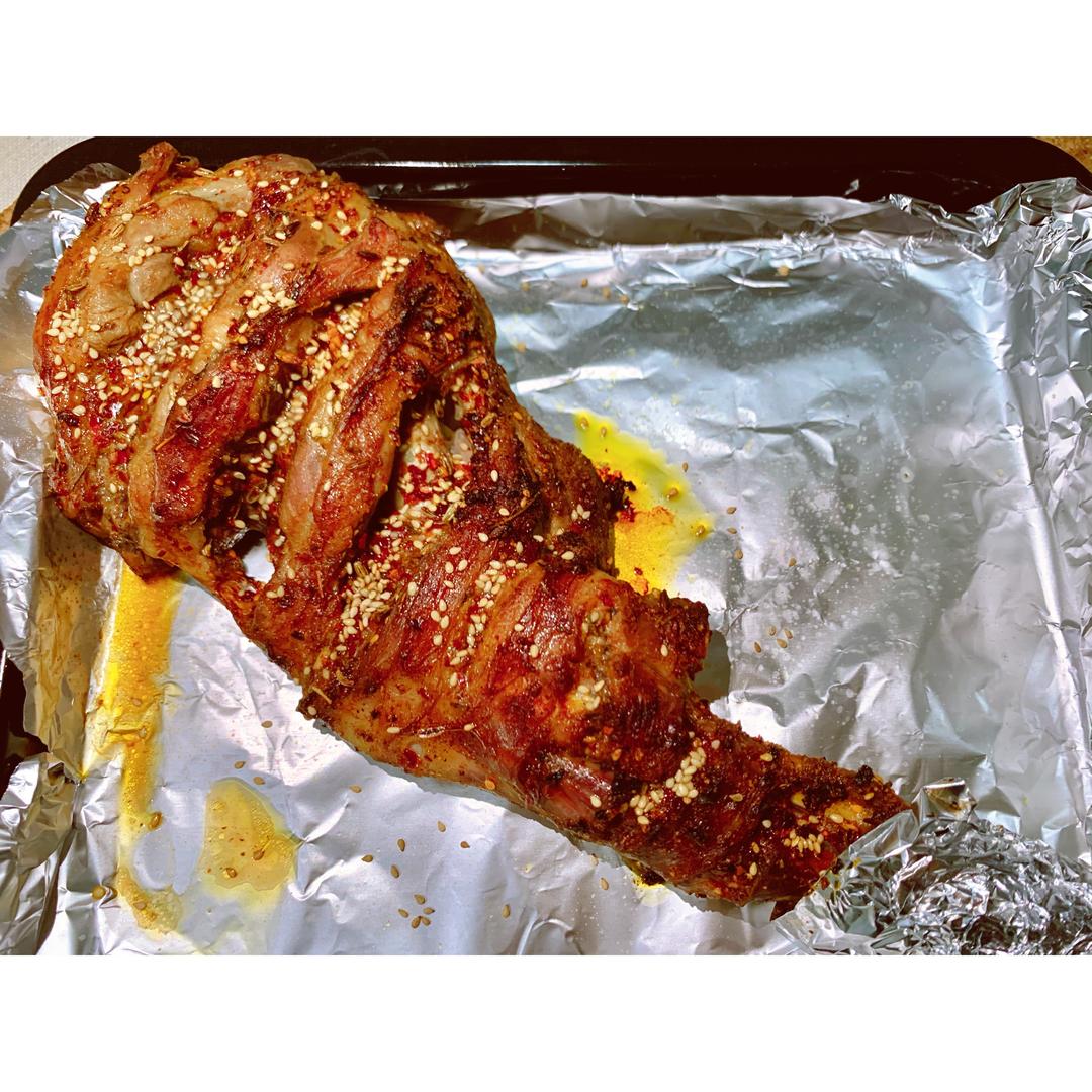 分享【烤箱版】生烤羊腿