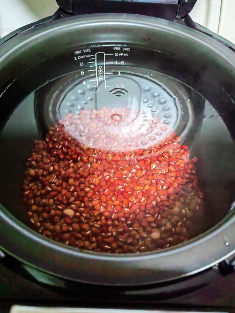 美容养颜的红豆沙的做法 步骤4
